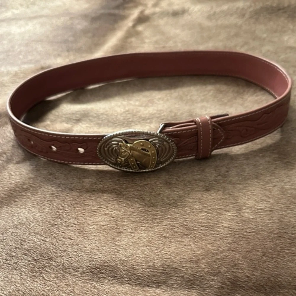 Nocona girl’s leather belt with buckle